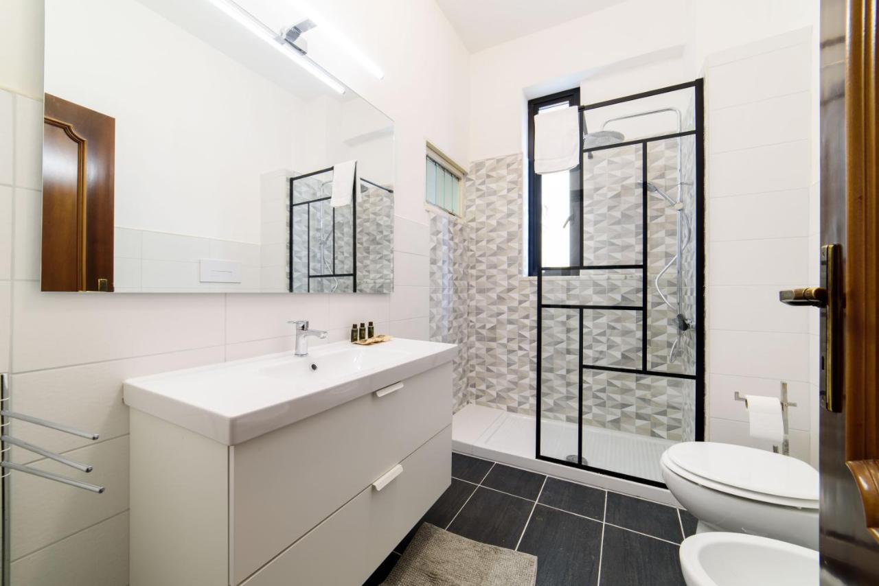 Casa Vacanze “In Centro” Salerno Buitenkant foto